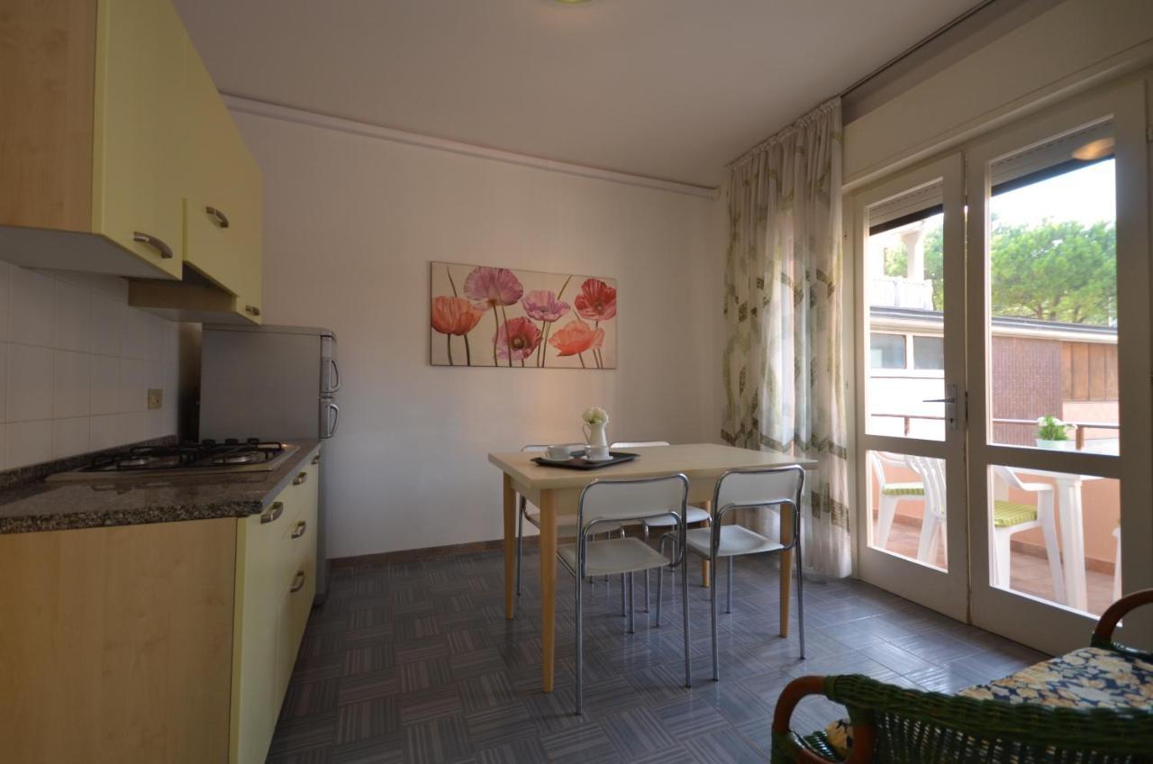 Appartamenti Villa Angela Бибионе Экстерьер фото